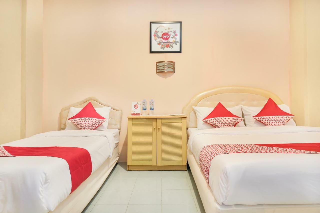 Oyo 585 Hotel Perwita Sari Yogyakarta Exterior foto
