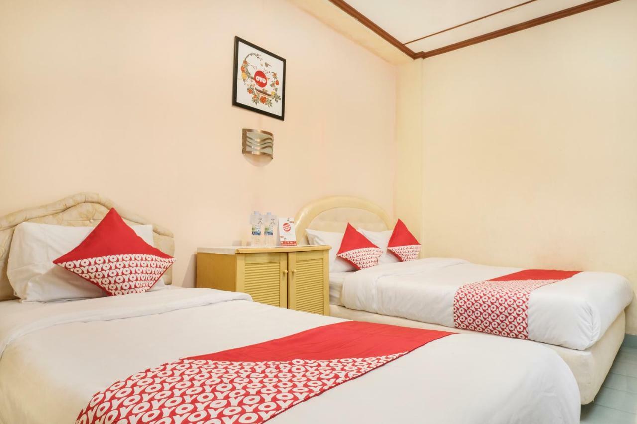 Oyo 585 Hotel Perwita Sari Yogyakarta Exterior foto